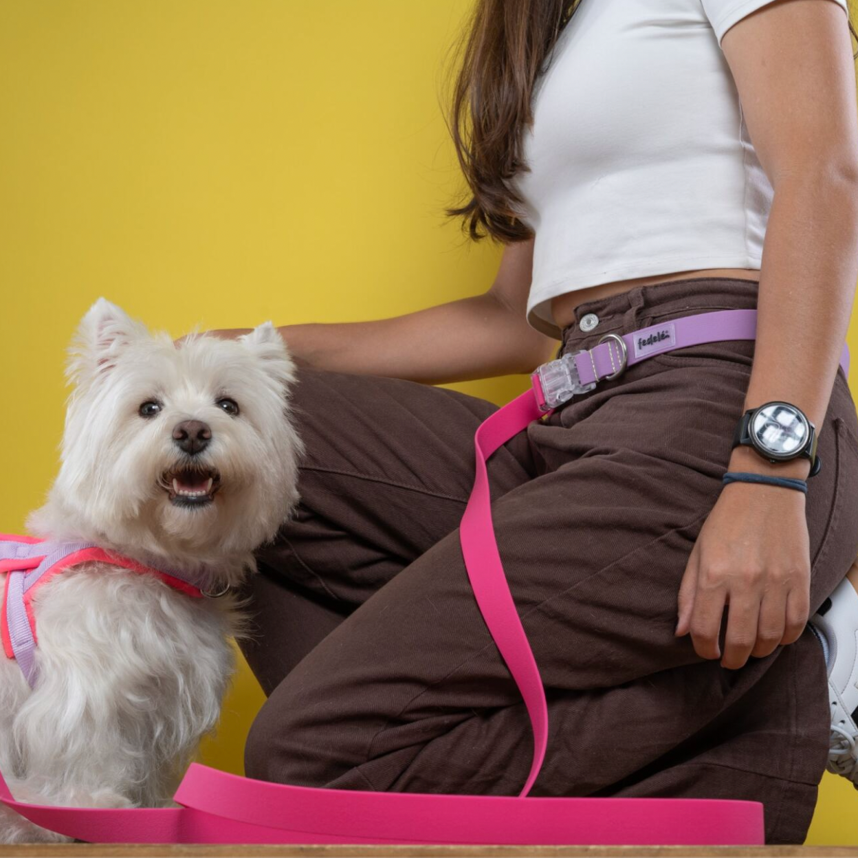 CORREA MANOS LIBRES FUCSIA